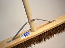 Faithfull Stiff Bassine Broom 600mm with Handle & Stay 2
