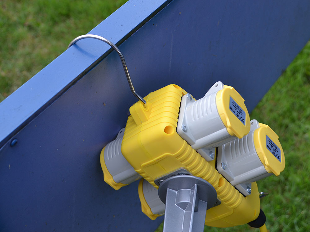 Power Block with Spike 4 Way 110V 16A